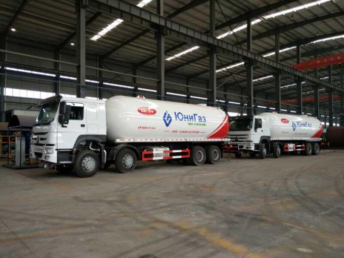 Sinotruk LP Gas Transport Truck , 34.5cbm Howo 15mt 18ton Propane