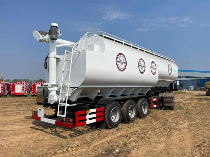 65m³ Heavy Duty Bulk Grain Transport Trailer - Side View