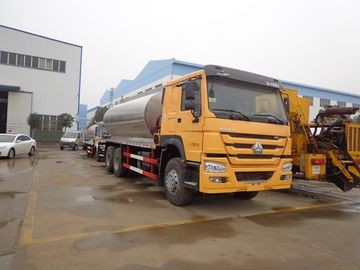 16CBM Bitumen Distribution Tanks Trucks And Trailers Howo 10 Wheel Three Insulation Layers