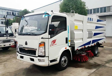 Howo 4*2 Road Sweeper Truck , Road Cleaning Truck With 1.5cbm Water 4cbm Dust