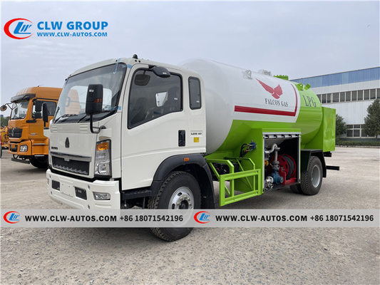 HOWO 8tons Propane Bobtail Truck LPG Tank Truck