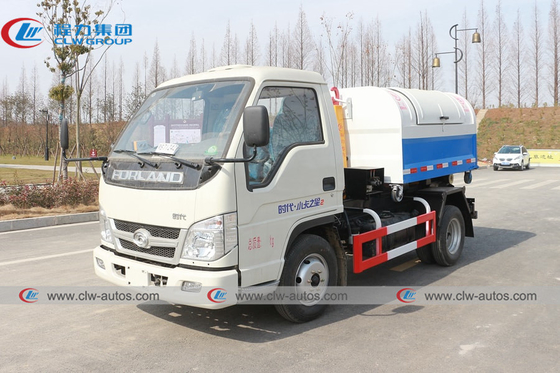 4 CBM Dongfeng Hydraulic Hook Lifting Truck For Garbage Collection