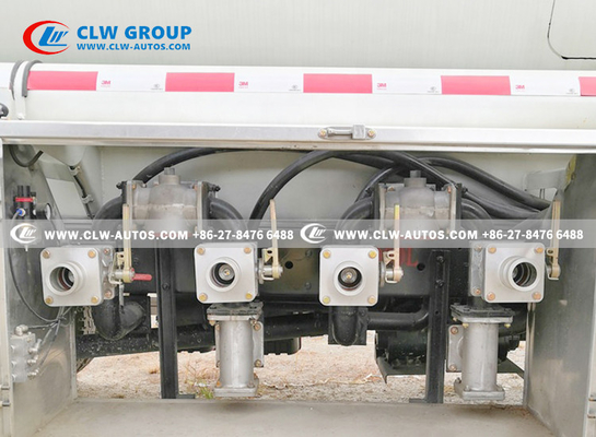 HOWO 6 CBM Fuel Tank Truck Q235 Carbon Steel With Oil Refilling Dispenser Truck