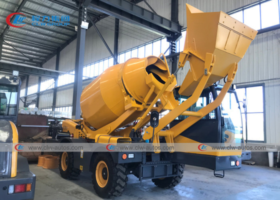 Mobile Self Loading Cement Concrete Mixer Truck 4CBM 4.5CBM With 270 Deg Rotation