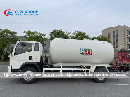 Howo 4X2 RHD 15000 Liters Bobtail Propane Truck With Dispenser