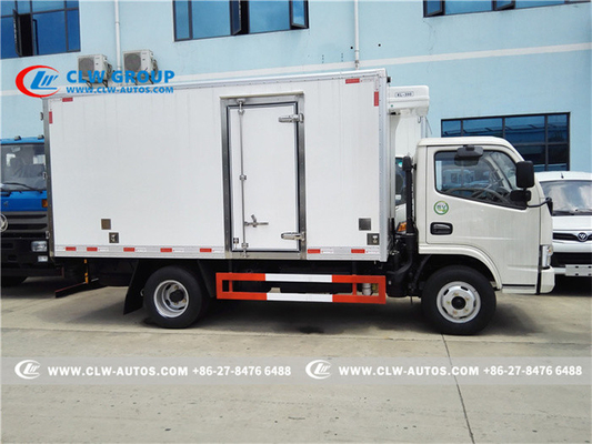 Dongfeng  model 5tons Small seafood refrigerated Transport Delivery and Cooler Freezer Refrigerator Van Truck