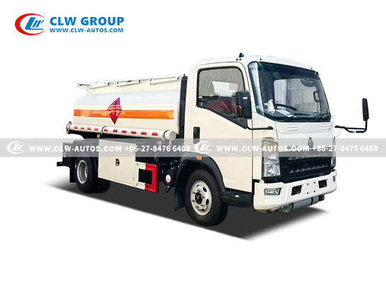 Sinotruk HOWO Right-Hand Drive 4x2 Diesel Bowser Truck with High-Capacity Carbon Steel Tank for Bulk Fuel Transport