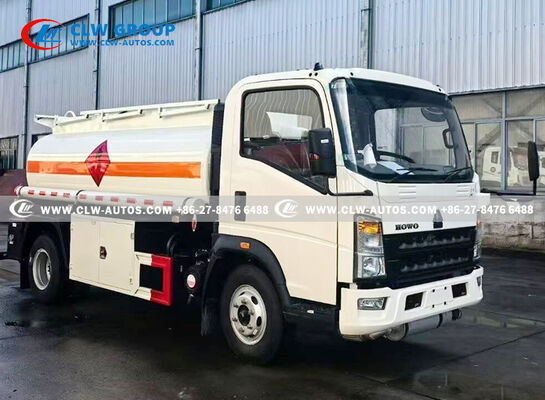 Sinotruk HOWO Right-Hand Drive 4x2 Diesel Bowser Truck with High-Capacity Carbon Steel Tank for Bulk Fuel Transport