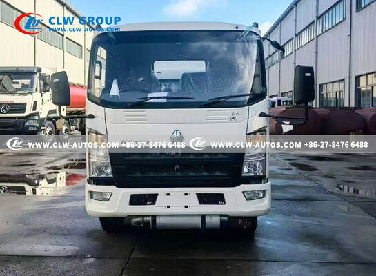 Sinotruk HOWO Right-Hand Drive 4x2 Diesel Bowser Truck with High-Capacity Carbon Steel Tank for Bulk Fuel Transport