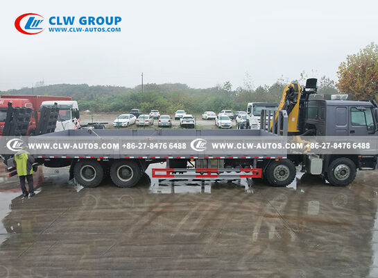 HOWO 8x4 Service Truck with 10-Ton XCMG Knuckle Boom Crane and Hydraulic Access Ladder for Heavy Lifting