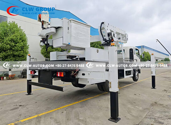 HOWO 18m Insulated Boom Aerial Work Platform Truck with 45kV Insulation Handling Jib