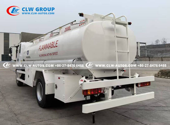 FAW 4x2 Mini Fuel Tanker Truck with 3,000-5,000L Q235 Carbon Steel Tank and Euro II/III Diesel Engine