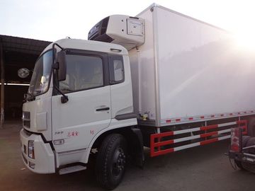 Dongfeng 10 Ton Refrigerated Truck , -15 ℃ Refrigerated Delivery Truck With Rear Hydraulic Loading Plate