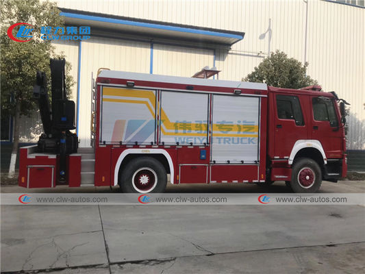 Howo 6 Wheel 290HP Firefighter Truck With 5T Knuckle Crane