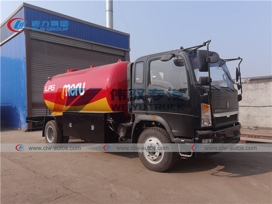 Diesel Engine RHD Howo 160HP 15m3 Propane Tank Truck