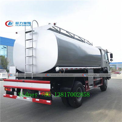 Sinotruk Howo 4x4 Off Road 290HP Fuel Tanker Truck With Pump