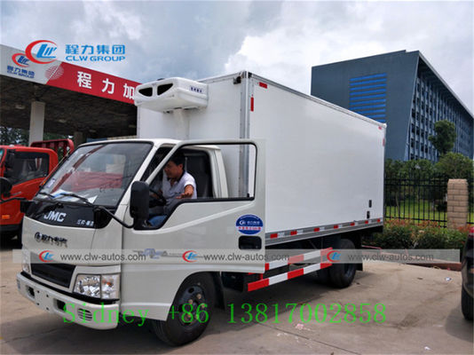 JMC 4X2 Small Refrigerated Truck For Food Transport