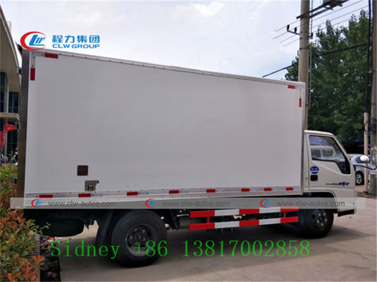 JMC 4X2 Small Refrigerated Truck For Food Transport