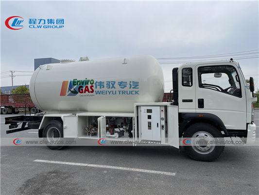 HOWO 15000 Liters LPG Dispenser Truck For Cylinder Refilling