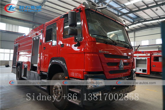 Sinotruk HOWO 4X2 6cbm Water Foam Tank Firefighter Truck