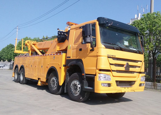 Sinotruk HOWO 8X4 371HP 50T 360 Degree Rotation Recovery Tow Truck