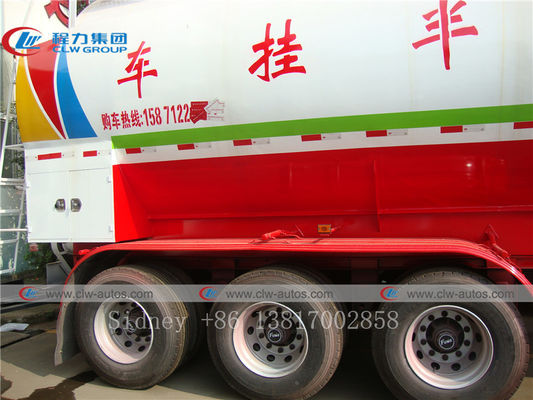 3 Axle 63CBM Bulk Feed Delivery Truck With Thickness 4mm Tank