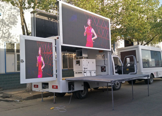 HOWO 4x2 Mobile Stage Truck With LED Billboard