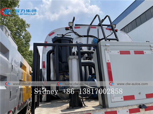 HOWO 6x4 Q304-2B Stainless Steel Asphalt Paving Truck