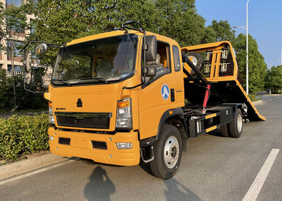 Sinotruk HOWO 4x2 LHD 3 Tons Flatbed Towing Truck