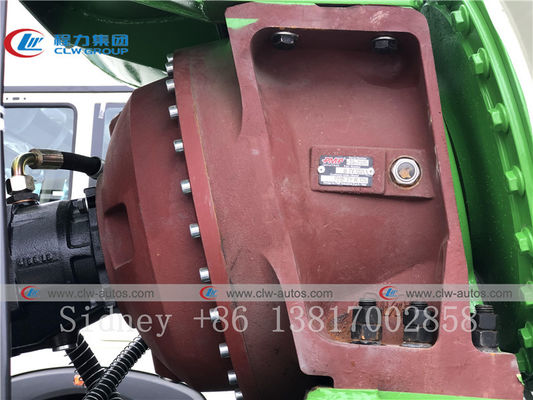 SINOTRUK HOWO 8x4 Heavy Duty 16000L Concrete Mixer Truck