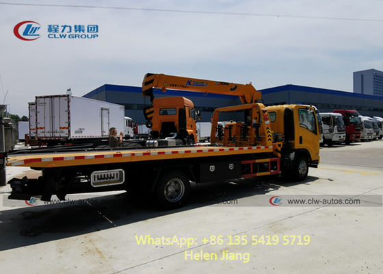 LHD ISUZU 4x2 5T Flatbed Towing Truck With XCMG Crane