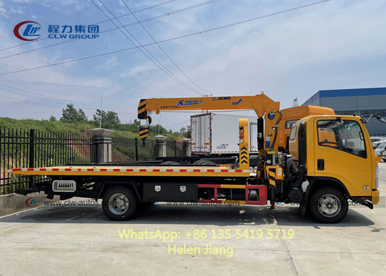 LHD ISUZU 4x2 5T Flatbed Towing Truck With XCMG Crane