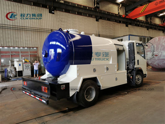 SINOTRUK HOWO 5000L LPG Bobtail Propane Delivery Truck