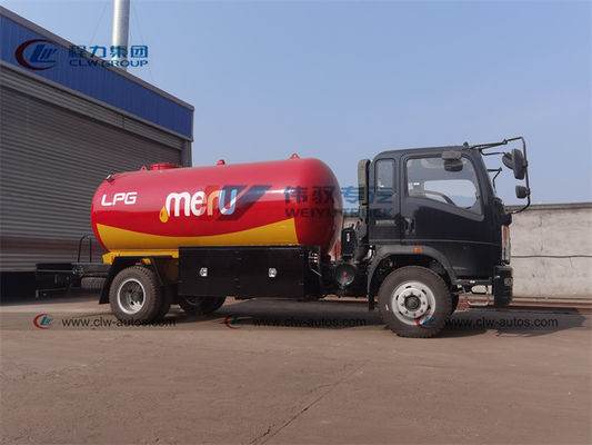 Q345R Tank 5T LPG Bobtail Truck For Cylinder Refilling