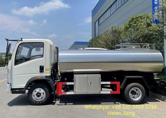 Sinotruk Howo 4x2 5000L SS304 Milk Transport Truck