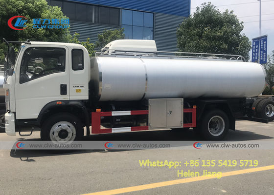 Sinotruk Howo 4x2 RHD 5000L SS304 Milk Tanker Truck