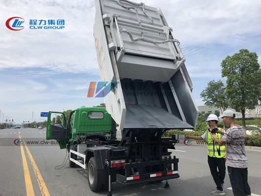 Factory High Price Ratio Dongfeng 7cbm 7000Liter Sealed Dump Garbage Truck