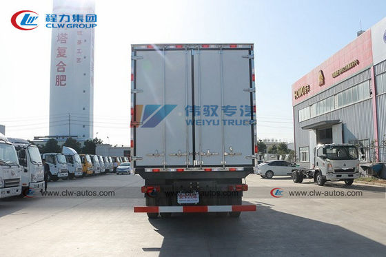 Dongfeng 6x2 20 - 30 Ton 9.6m Freezer Van Truck For Vaccine Transport