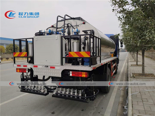 Shacman 300HP Bitumen Sprayer Truck For Road Construction