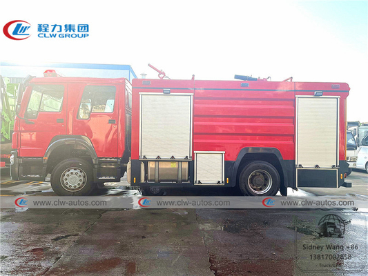 Sinotruk Howo 4x2 6CBM Water Tank Firefighter Truck