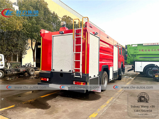 Sinotruk Howo 4x2 6CBM Water Tank Firefighter Truck