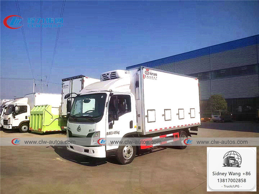 Dongfeng 4x2 3T Refrigerated Delivery Truck For Livestock And Poultry