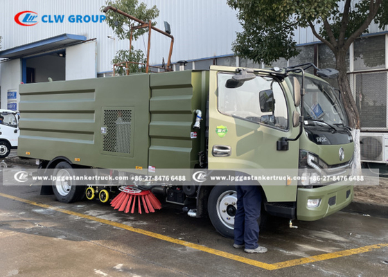 Dongfeng 3M Sweeping Width 5T Street Sweeper Truck