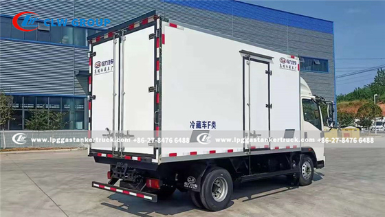 Sinotruk HOWO Small Refrigerated Van Truck 3tons 5tons