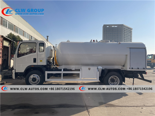 Sinotruk HOWO 4tons Propane Bobtail Truck LPG Dispenser Truck