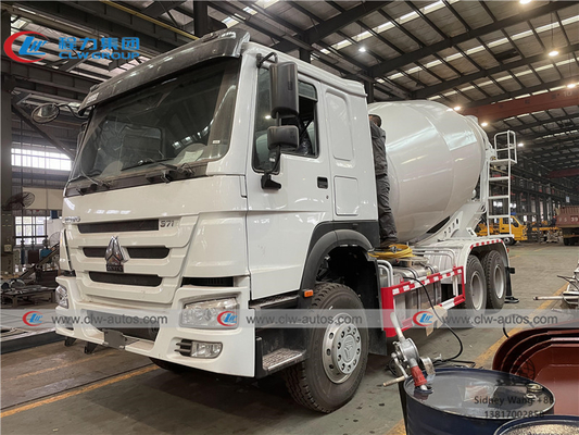 SINOTRUK HOWO 6x4 Heavy Duty 12000L Cement Mixer Truck