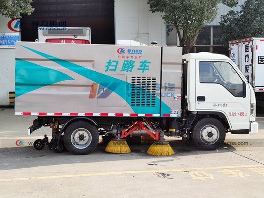 Mini Foton Four Brushes Street Sweeper Vacuum Truck 4*2 116HP 3cbm